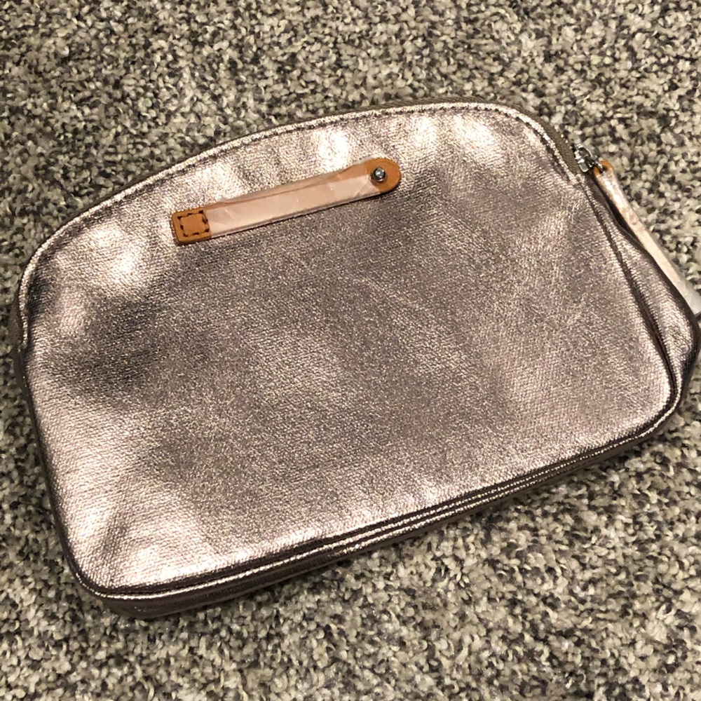 Zipper pouch